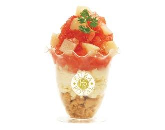 桃とグレープフルーツのレアチーズケーキパフェ