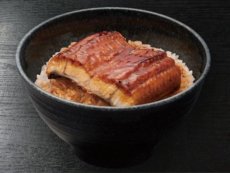 「7種の魚介だれ すしやのうな丼」 5月22日（金）より全国で発売開始