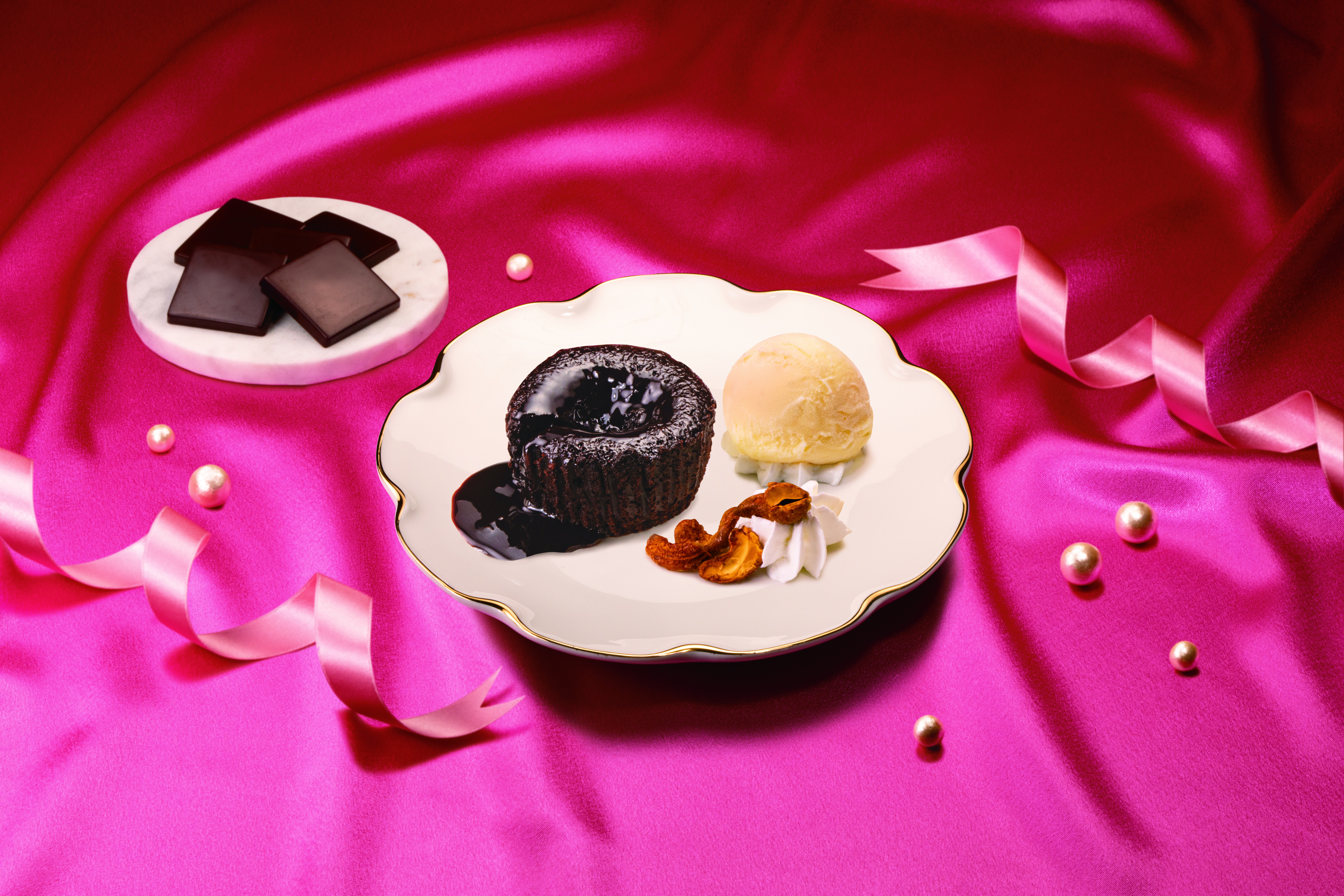 2602_ROYAL_こだわり抜いたTHEフォンダン_ポスター用 .jpg